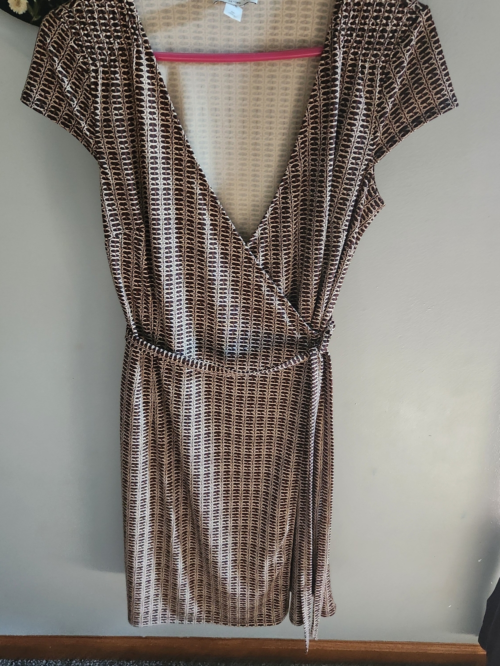 LOFT Brown and Cream Patterned Wrap Dress 8P